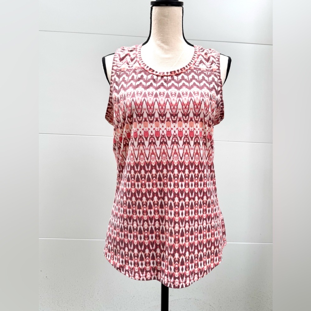 Title Nine Red Patterned Sleeveless Top